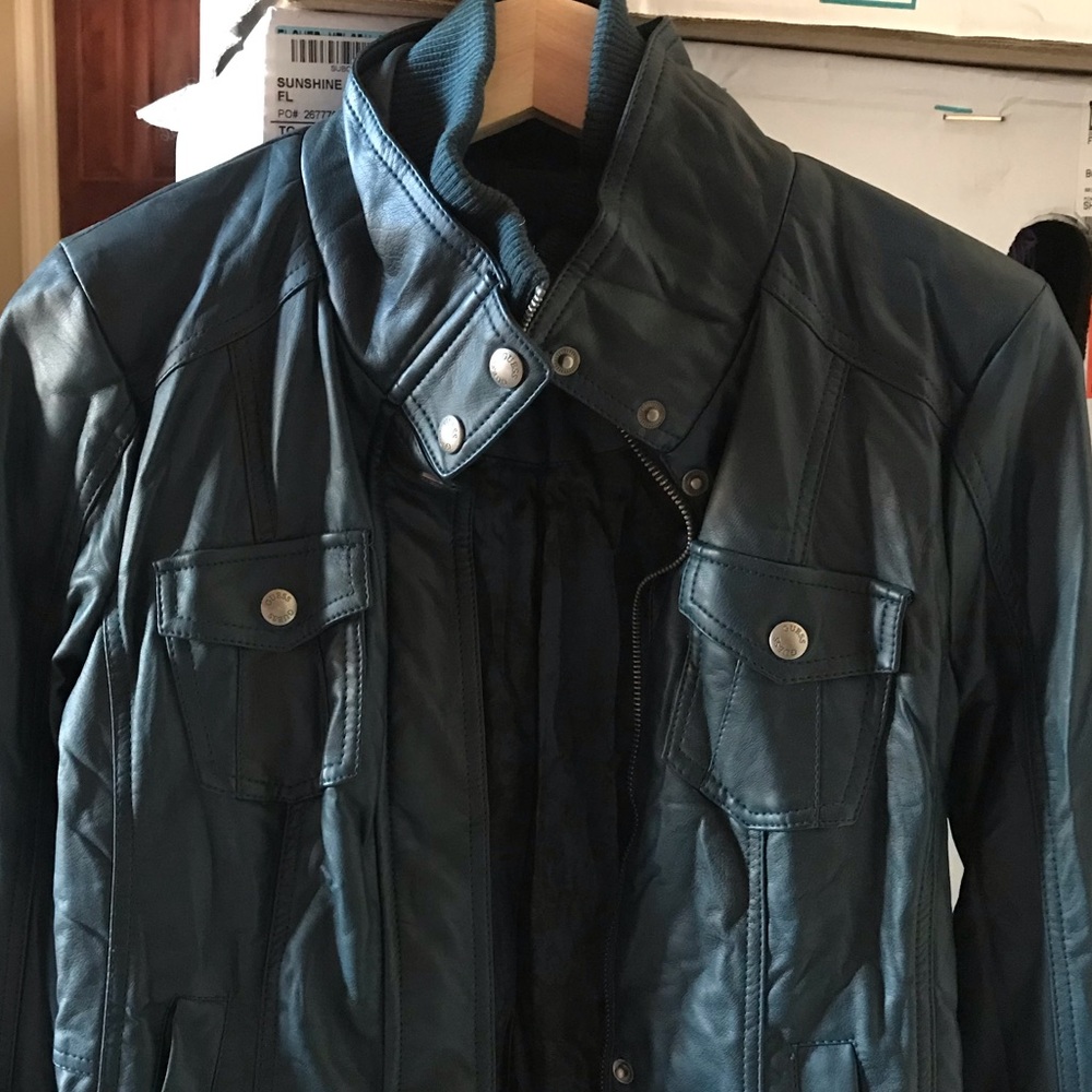 Jacket - Picture 4 of 4